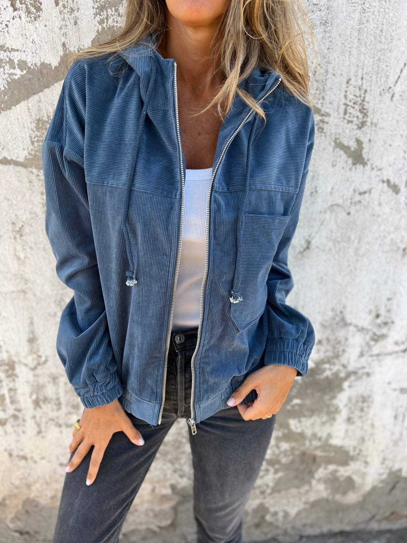 Frederika™ | Casual jakke med hætte og lynlås