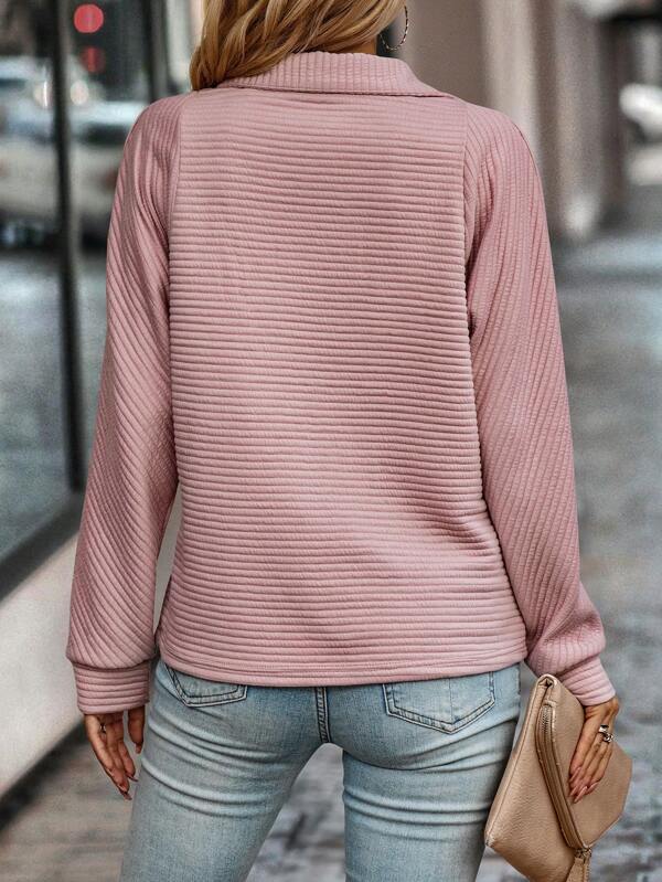 Frederika™ | Stilfuld Ribbet Pullover med Kvarte Lynlås