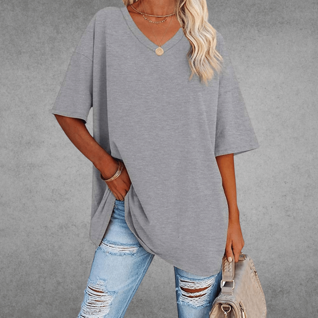 Nikita™ | Stilfuld Oversized V-Neck T-shirt
