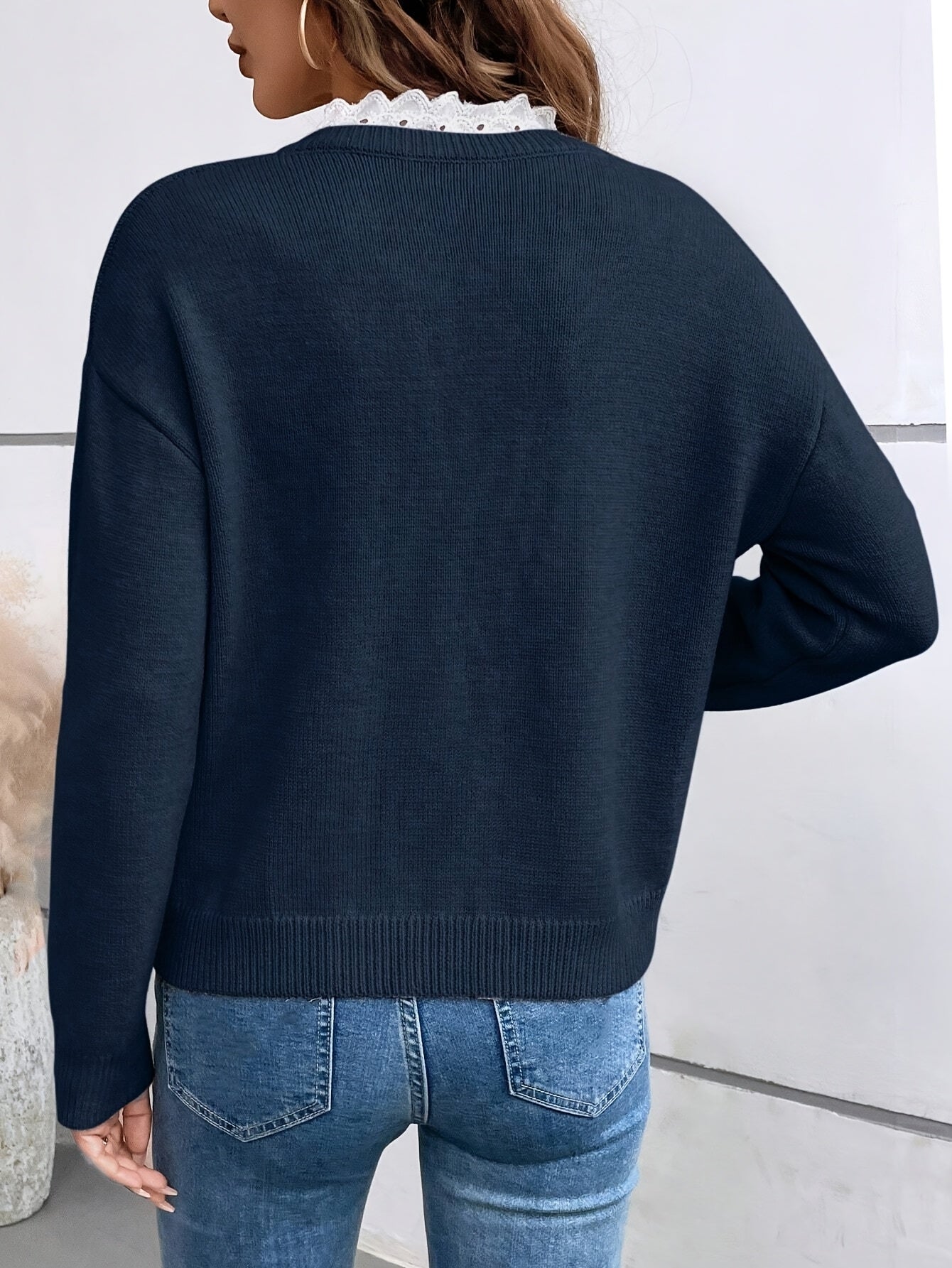 Frederika™ | Elegant Bluse med Blondekant